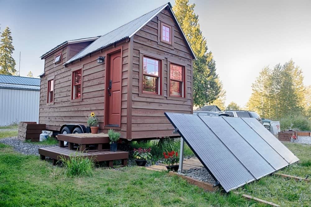 https://noahcertified.org/wp-content/uploads/2020/10/Solar-Powered-Tiny-House.jpg