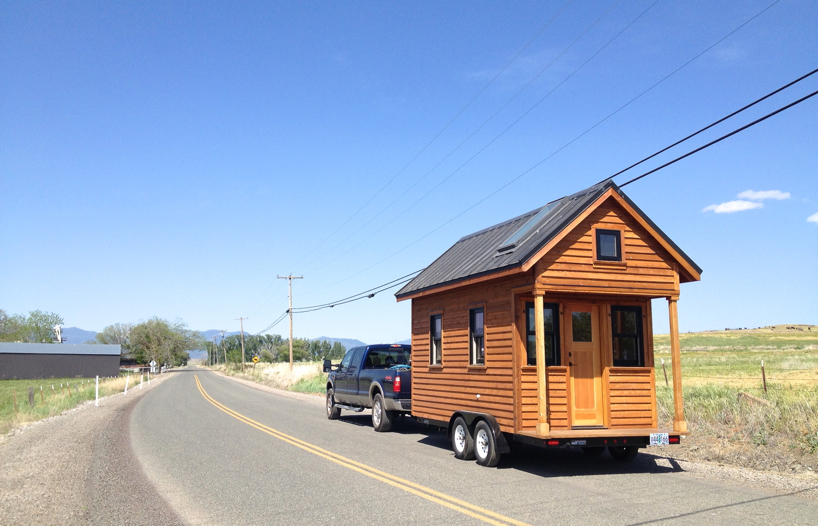 What to Bring With You When You Move into a Tiny Home - Tiny House Blog